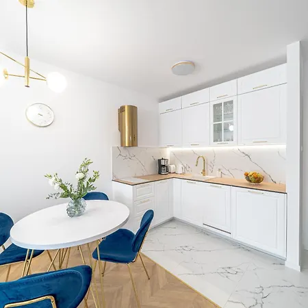 Z Pieknym Tarasem Perlowa Przystan Apartment *